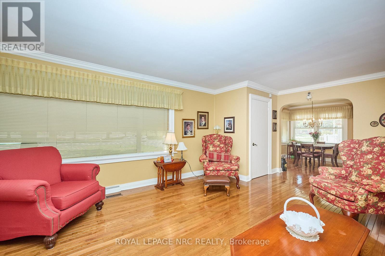 4013 Welland Street, Niagara Falls, Ontario  L2G 6J7 - Photo 15 - X12379637