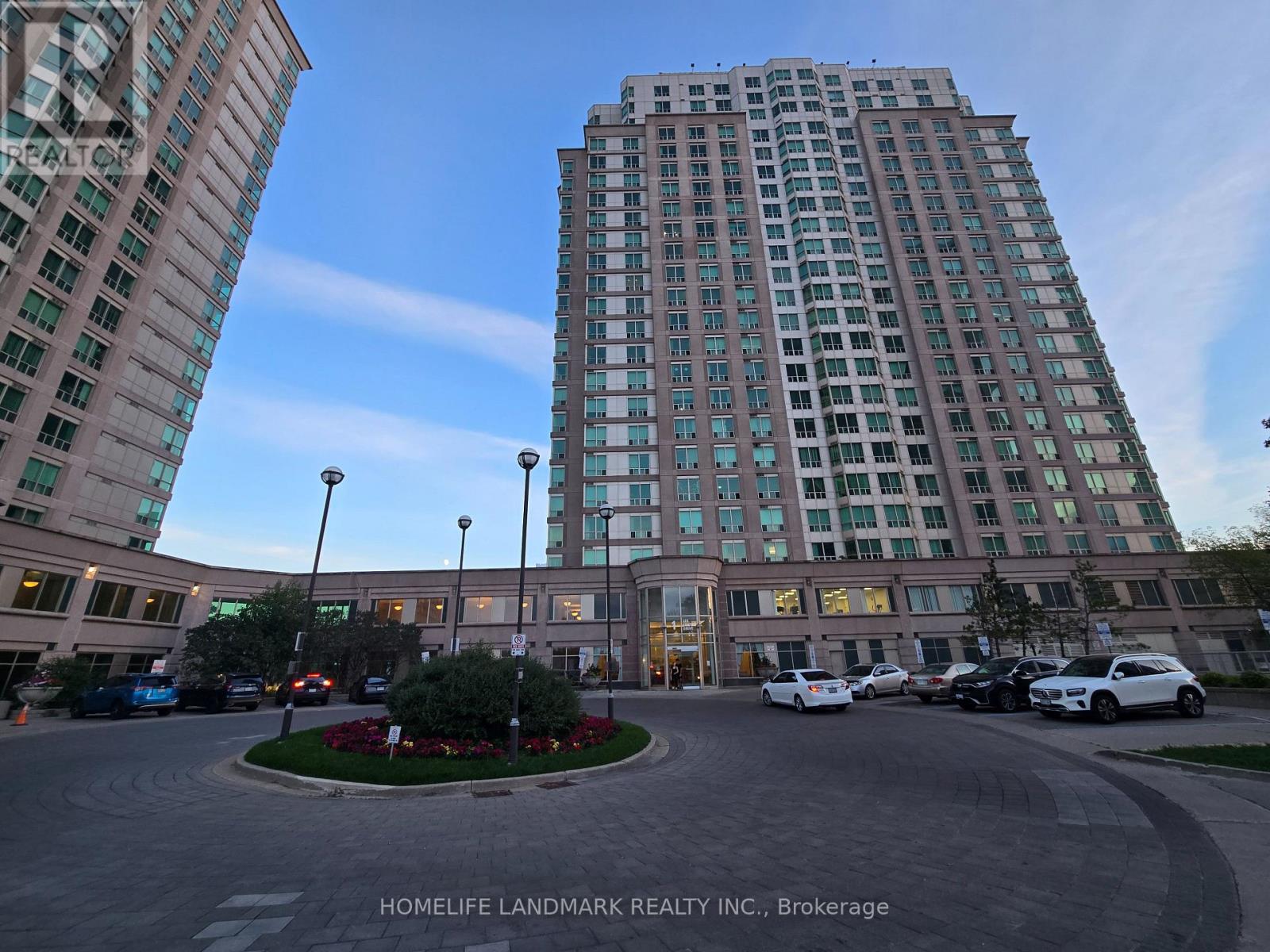 2206 - 1 LEE CENTRE DRIVE, Toronto, Ontario