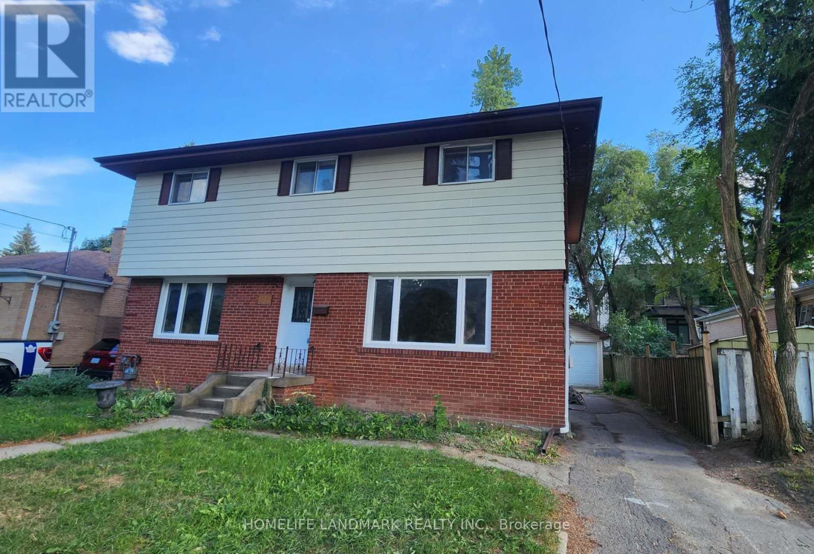 42 Cartier Crescent, Richmond Hill, Ontario  L4C 2N2 - Photo 1 - N12379578