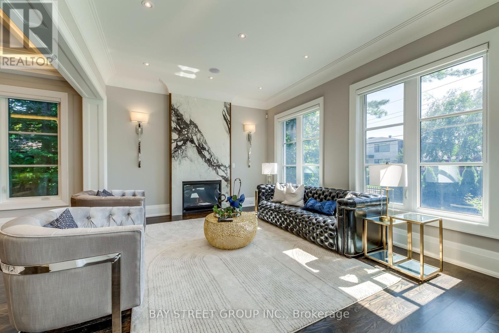 38 Kirk Drive, Markham, Ontario  L3T 3L1 - Photo 6 - N12379583