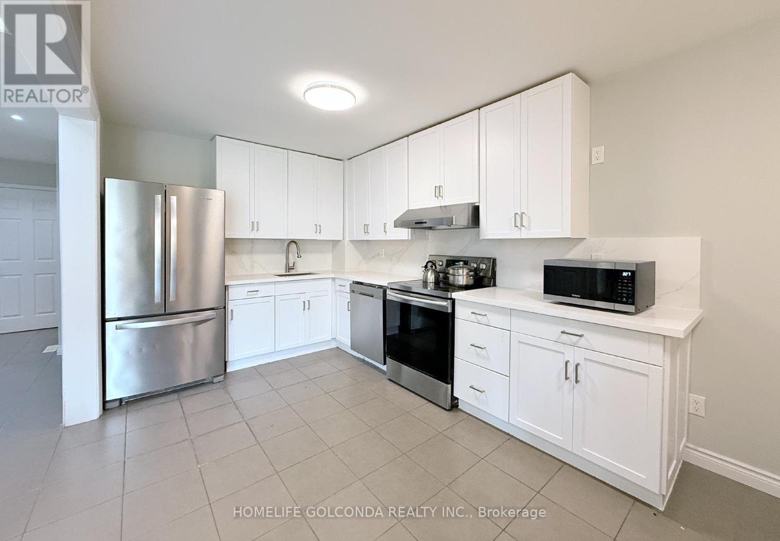 166 Hillcroft Drive, Markham, Ontario  L3S 1E8 - Photo 3 - N12379590