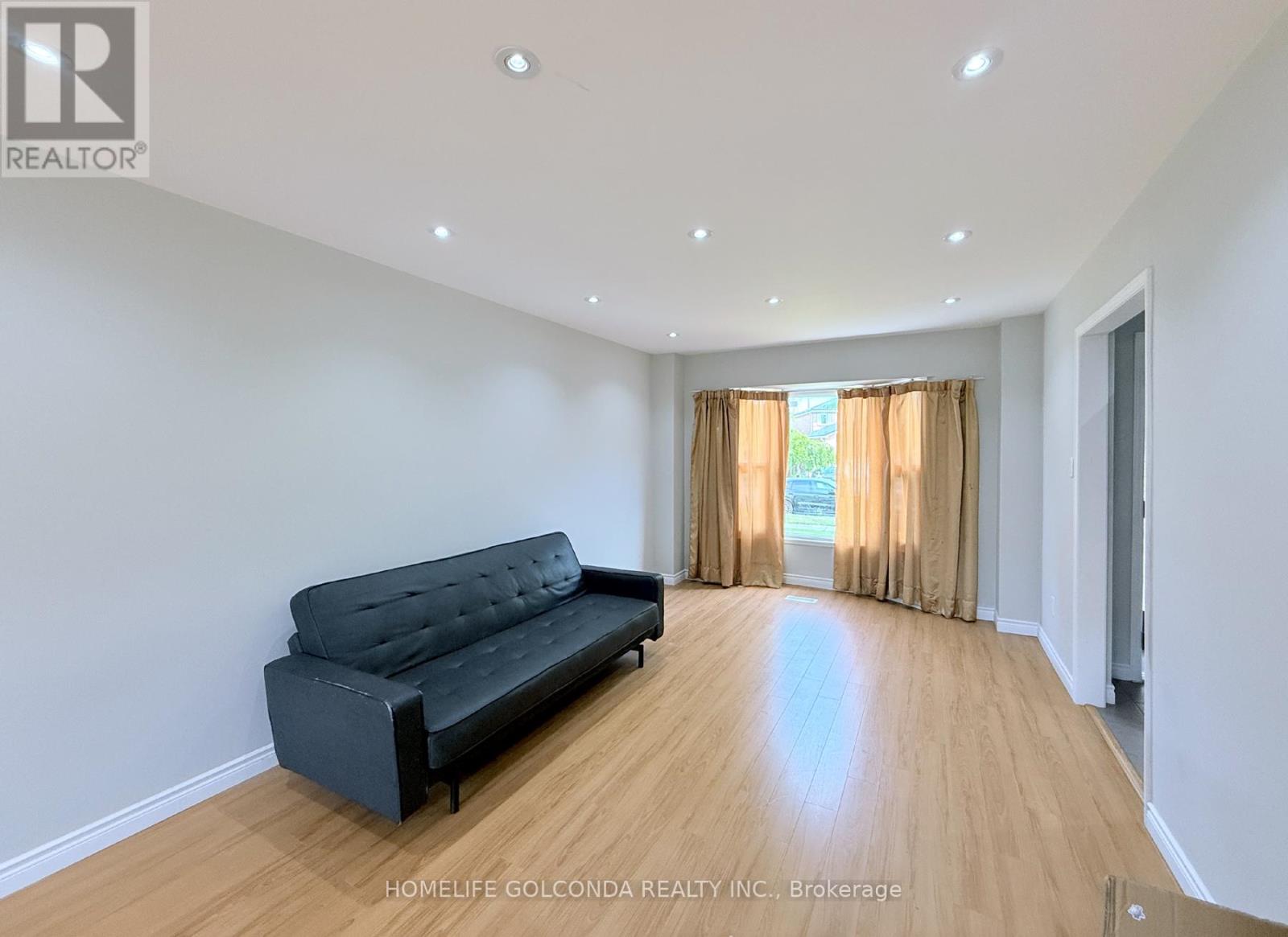 166 Hillcroft Drive, Markham, Ontario  L3S 1E8 - Photo 5 - N12379590