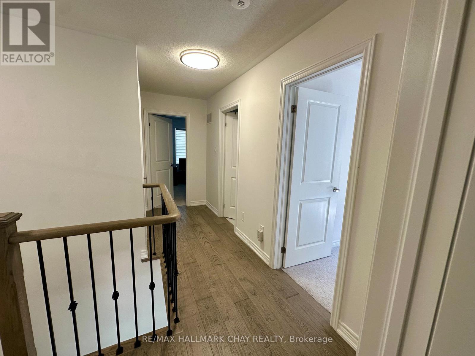 4 Wakefield Boulevard, Essa, Ontario  L0M 1B5 - Photo 14 - N12379606