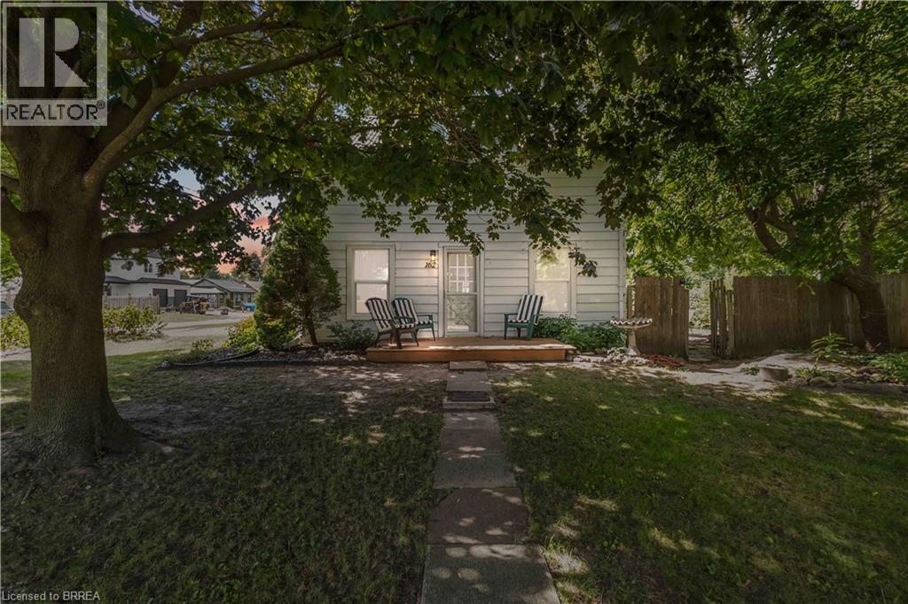 162 Adelaide Street, Strathroy Caradoc, Ontario  N7G 2V3 - Photo 1 - 40764860