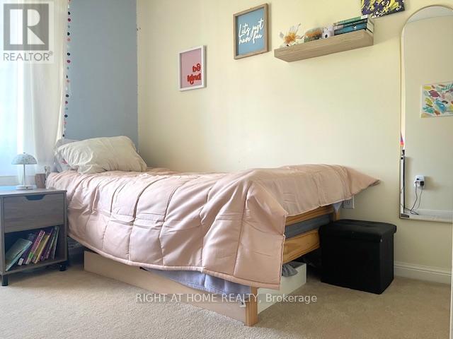 44 Senior Crescent, Cambridge, Ontario  N1T 2K6 - Photo 19 - X12379572
