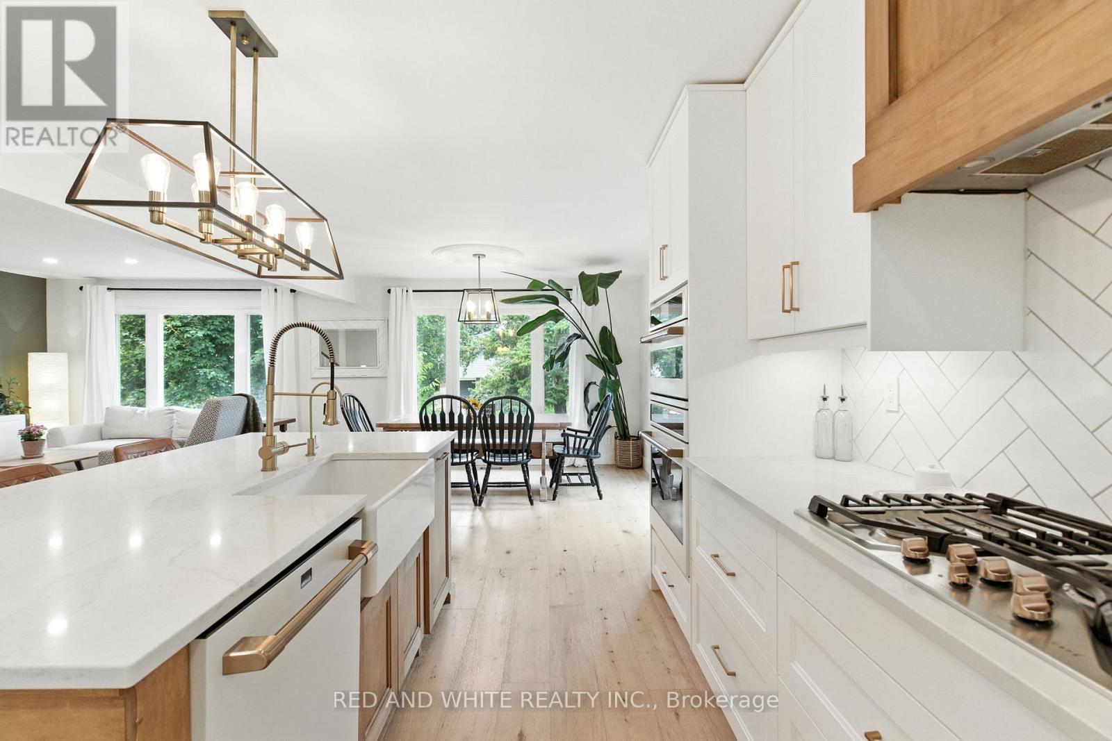 Property at 210 NORTHLAKE DRIVE image 3