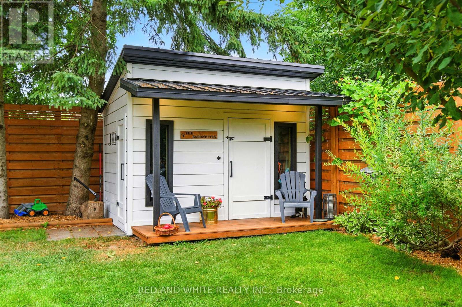 210 Northlake Drive, Waterloo, Ontario  N2V 1A8 - Photo 44 - X12379622