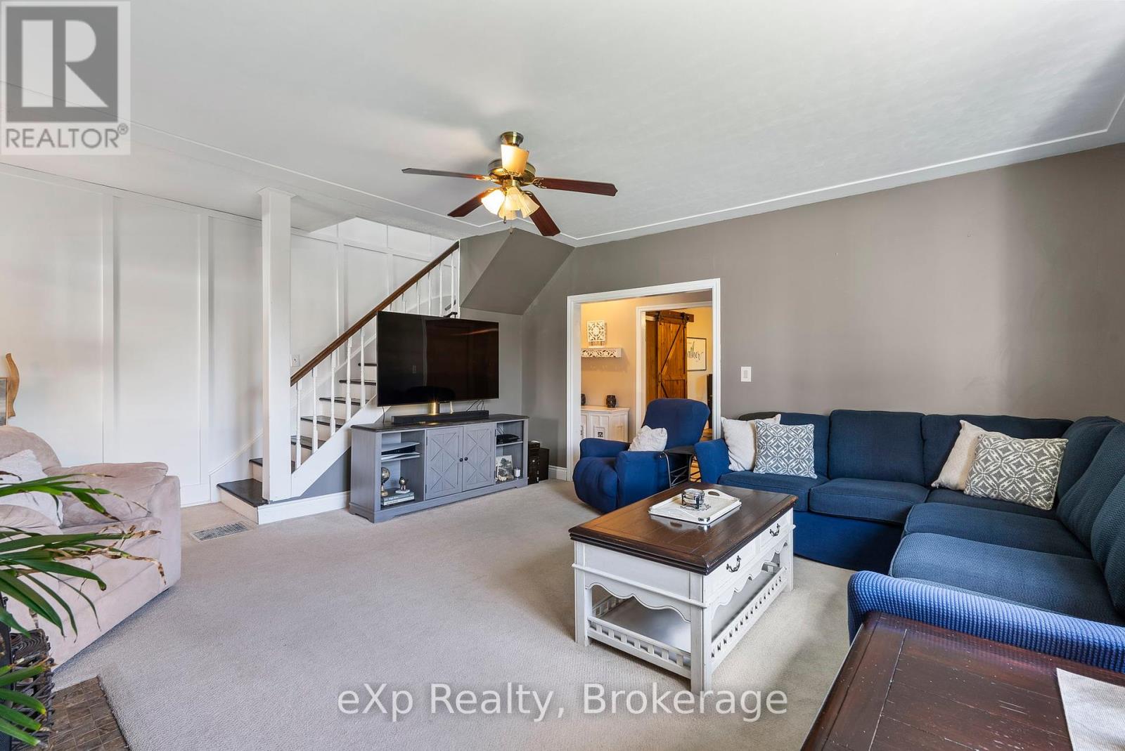 140 King Street E, Wellington North, Ontario  N0G 2L2 - Photo 12 - X12379660