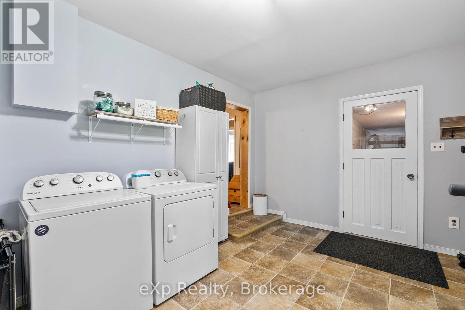 140 King Street E, Wellington North, Ontario  N0G 2L2 - Photo 22 - X12379660