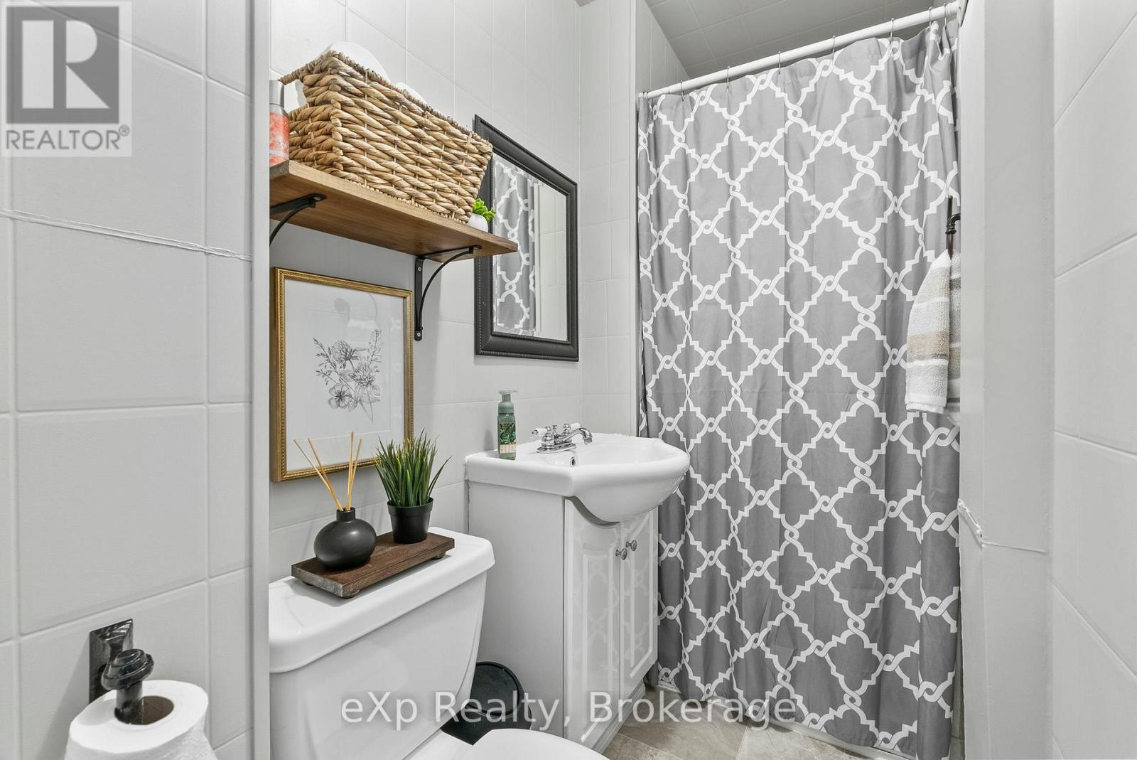 140 King Street E, Wellington North, Ontario  N0G 2L2 - Photo 23 - X12379660