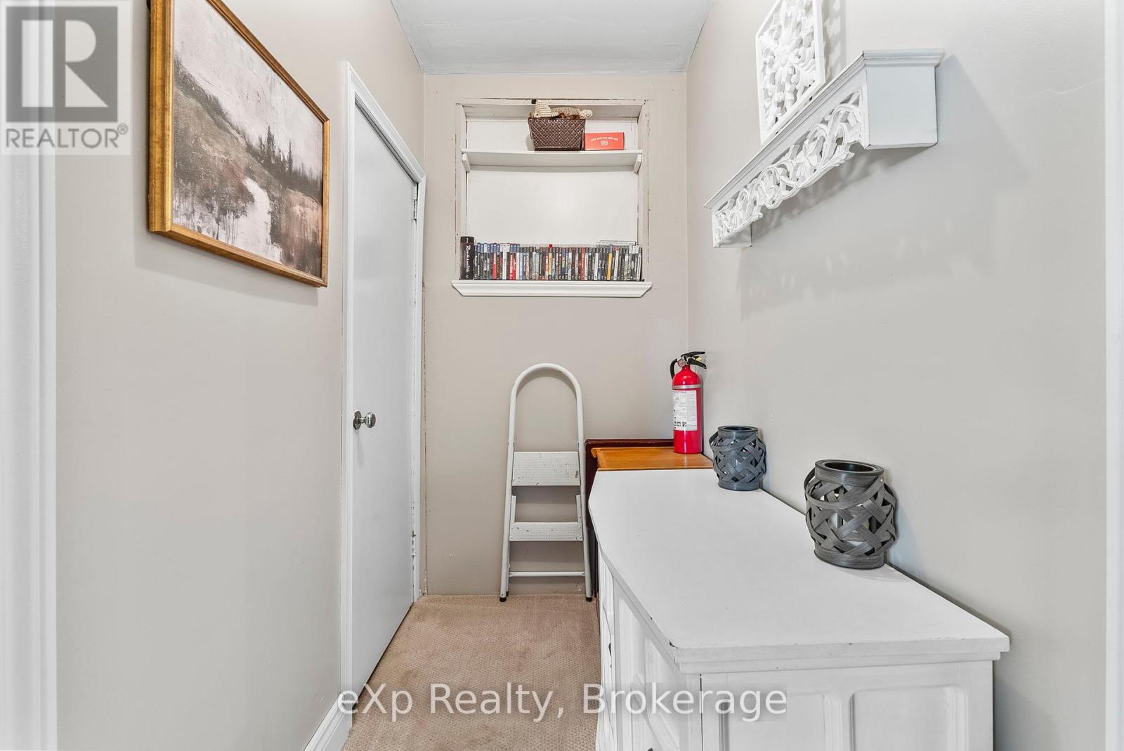 140 King Street E, Wellington North, Ontario  N0G 2L2 - Photo 24 - X12379660
