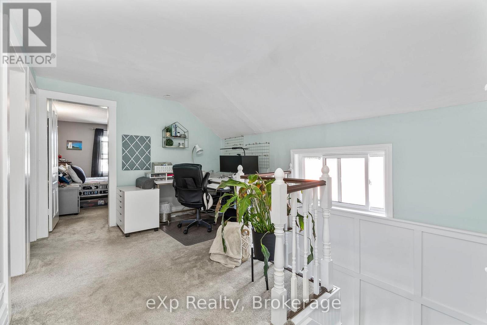 140 King Street E, Wellington North, Ontario  N0G 2L2 - Photo 27 - X12379660