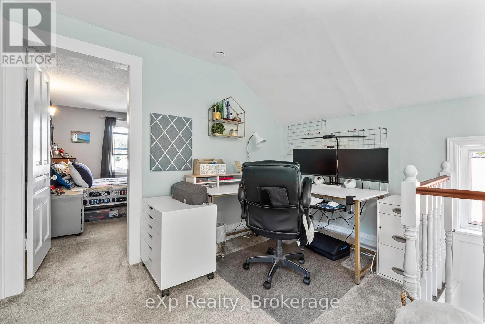 140 King Street E, Wellington North, Ontario  N0G 2L2 - Photo 28 - X12379660