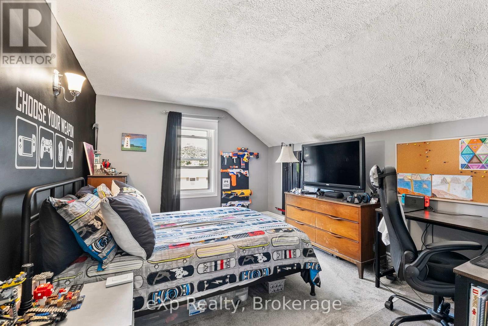 140 King Street E, Wellington North, Ontario  N0G 2L2 - Photo 30 - X12379660