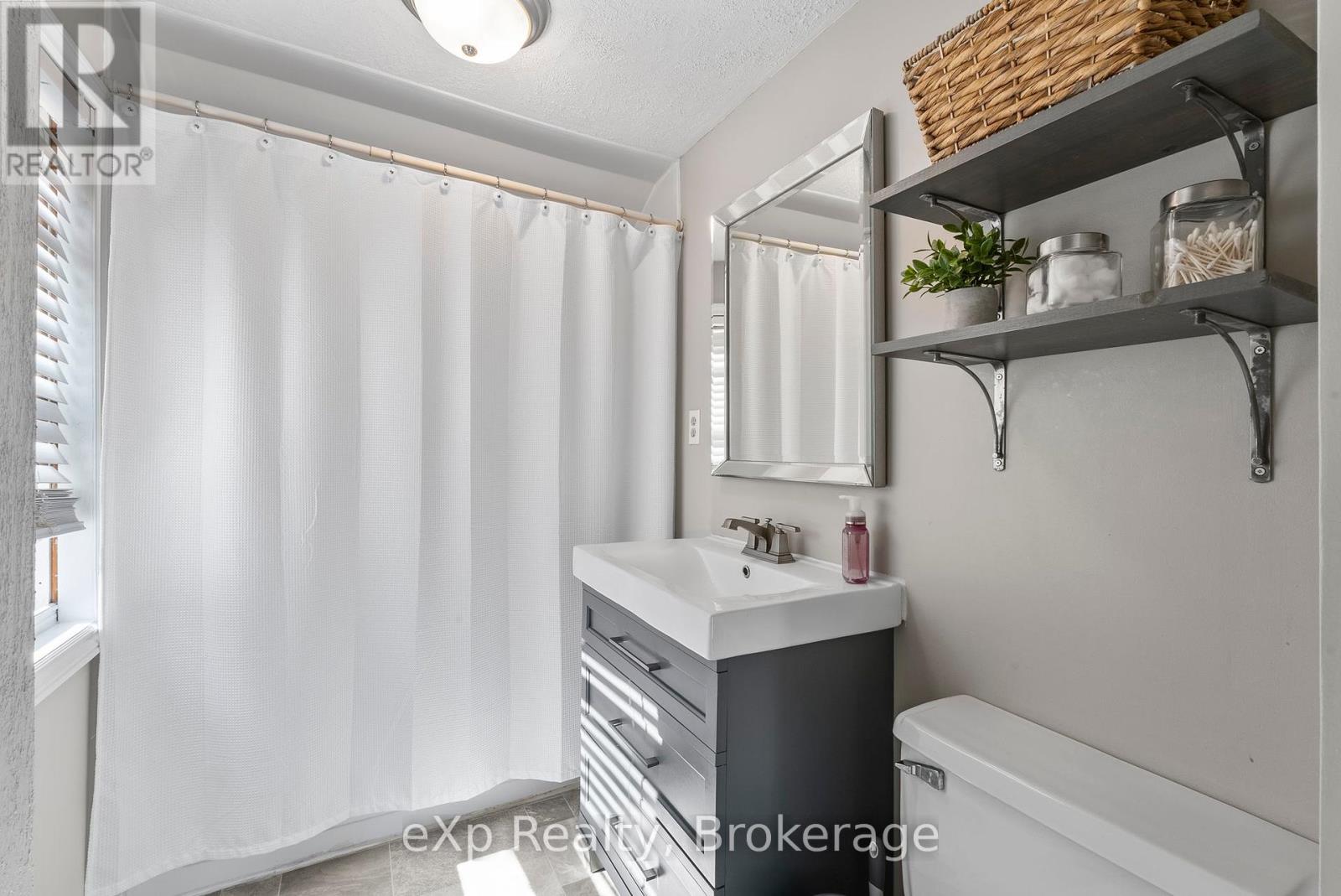 140 King Street E, Wellington North, Ontario  N0G 2L2 - Photo 34 - X12379660