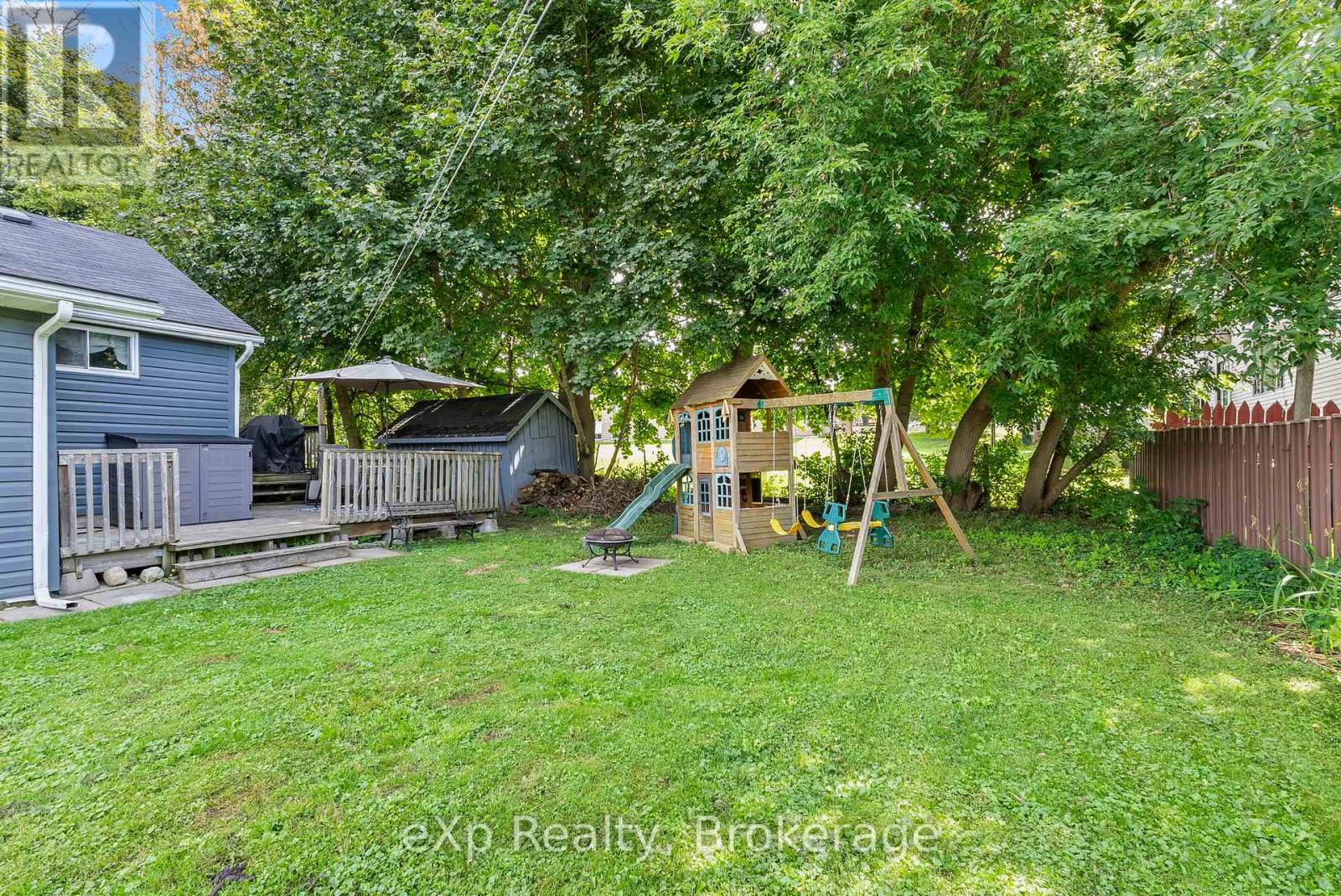 140 King Street E, Wellington North, Ontario  N0G 2L2 - Photo 36 - X12379660