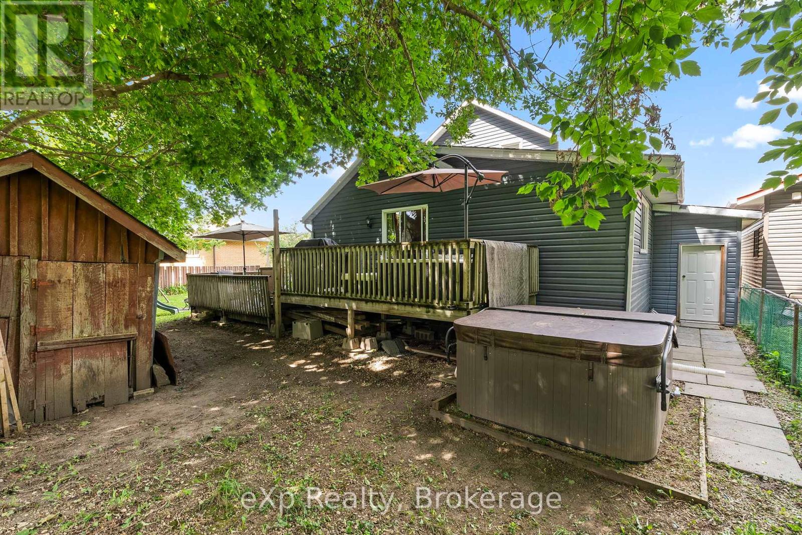 140 King Street E, Wellington North, Ontario  N0G 2L2 - Photo 39 - X12379660