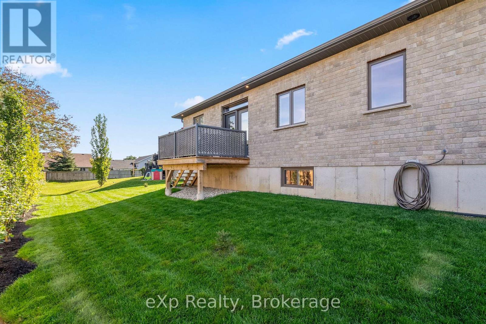 127 Doug's Crescent, Wellington North, Ontario  N0G 2L4 - Photo 34 - X12379670