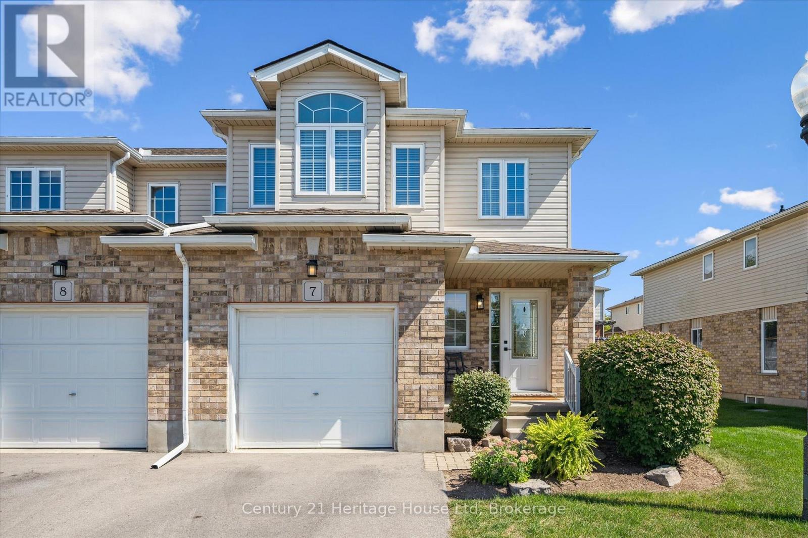 7 - 20 SHACKLETON DRIVE, Guelph, Ontario
