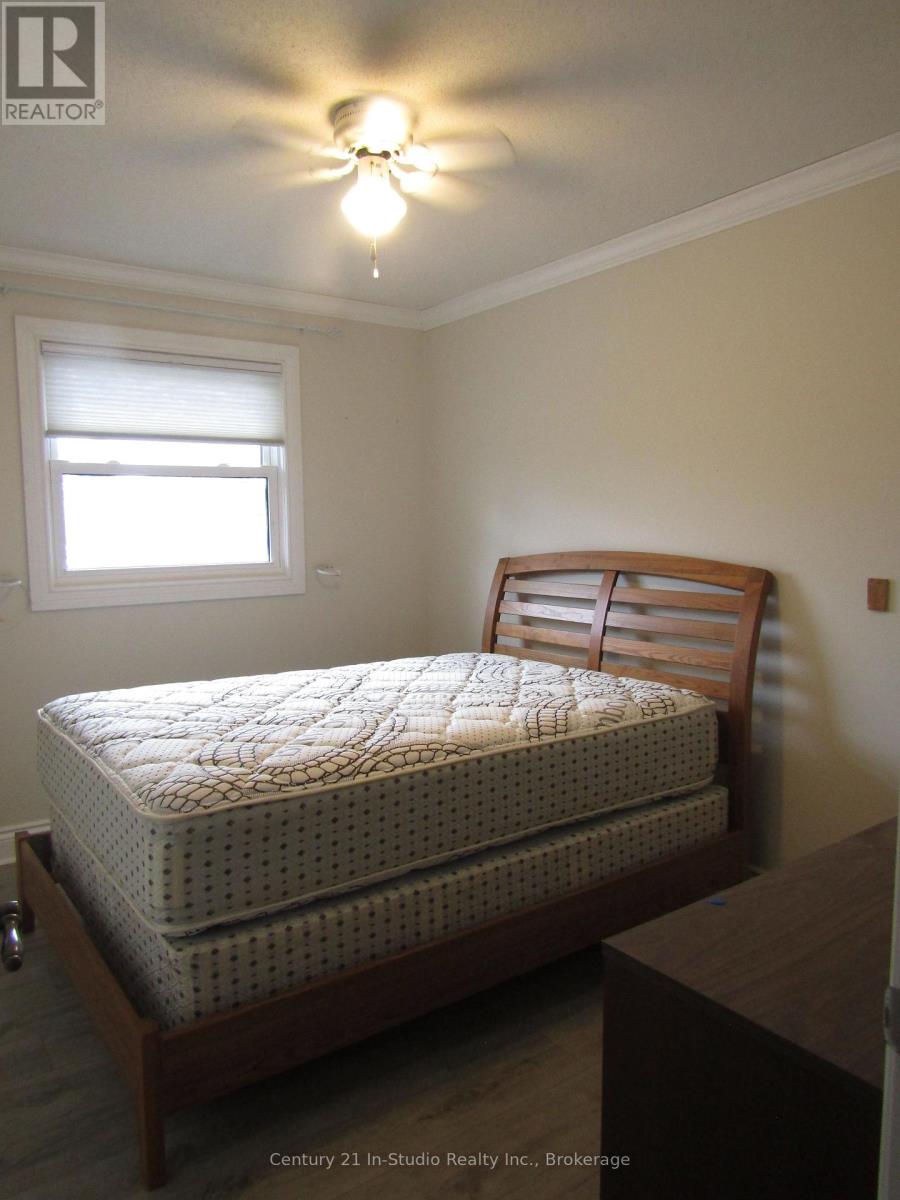 Unit 1 - 696 Christopher Drive, Saugeen Shores, Ontario  N0H 2C3 - Photo 15 - X12379691