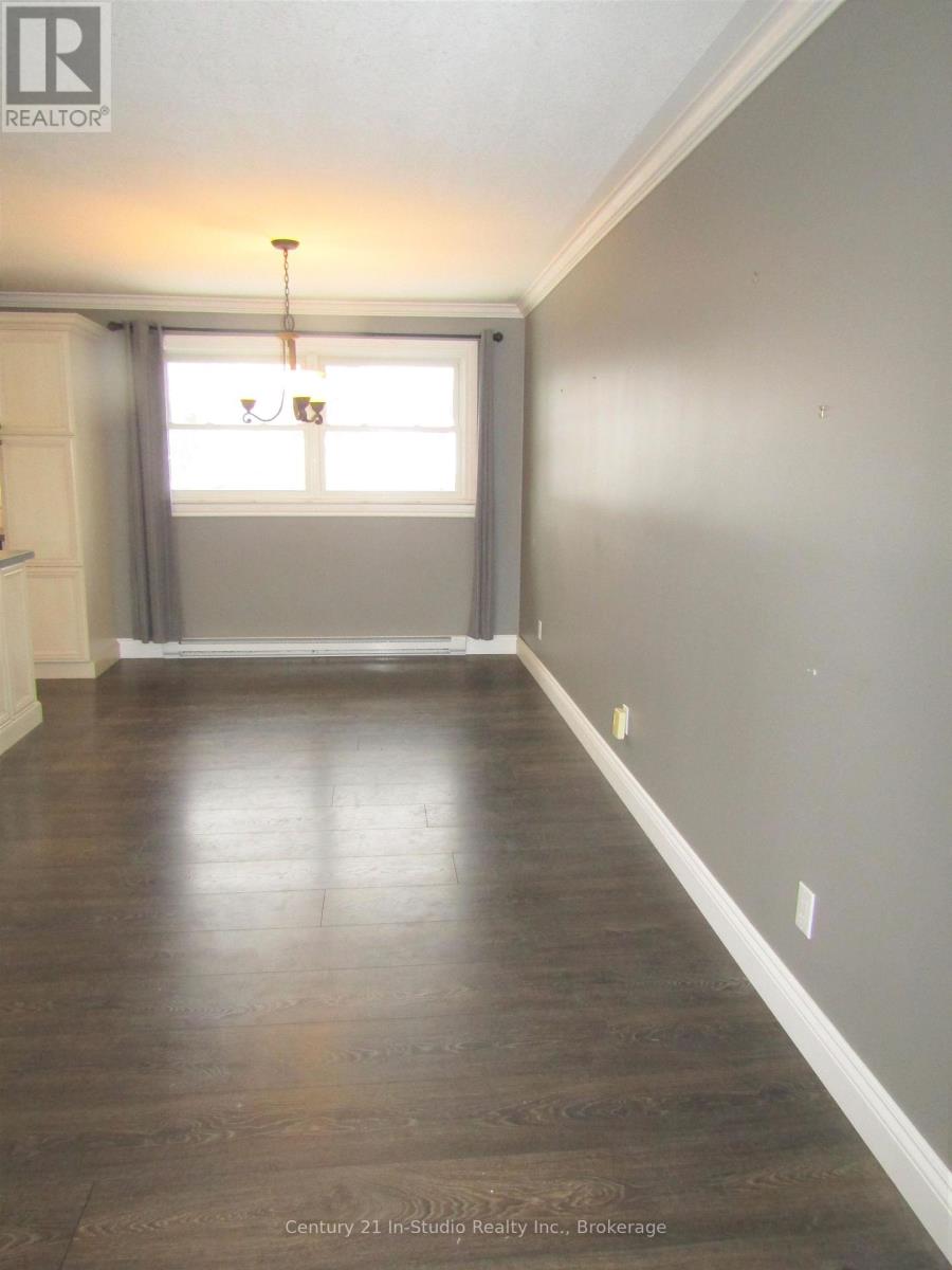 Unit 1 - 696 Christopher Drive, Saugeen Shores, Ontario  N0H 2C3 - Photo 9 - X12379691