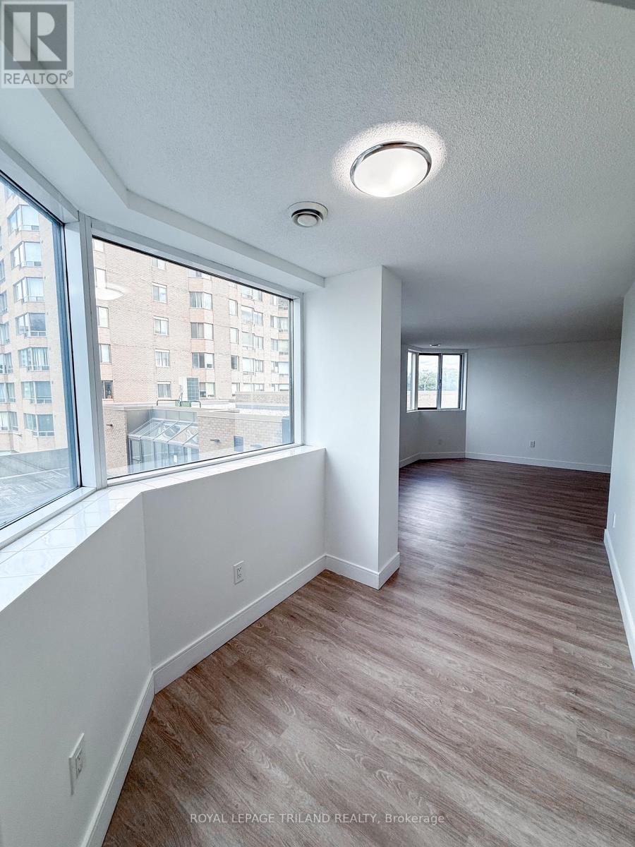 307 - 675 Richmond Street, London East, Ontario  N6A 5X4 - Photo 11 - X12376522