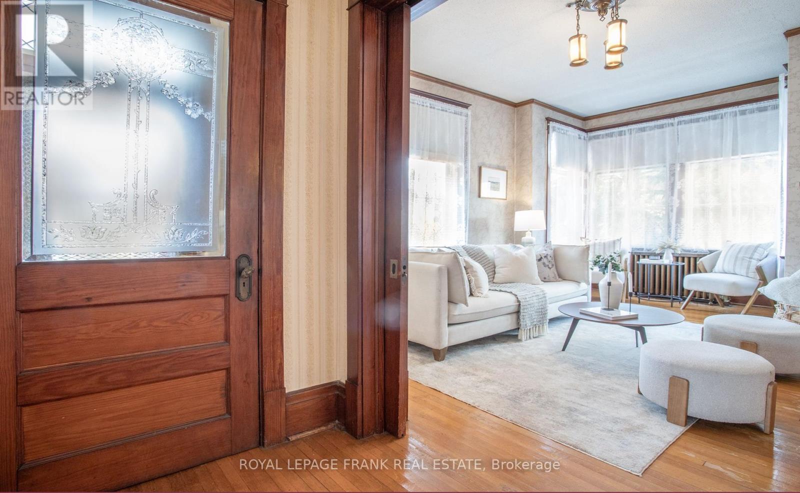 33 Fairbanks Street, Oshawa, Ontario  L1H 2L7 - Photo 6 - E12378374