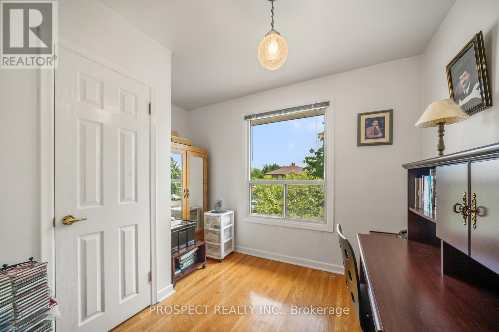 8 Sonnet Court, Toronto, Ontario  M6L 1J7 - Photo 20 - W12379651