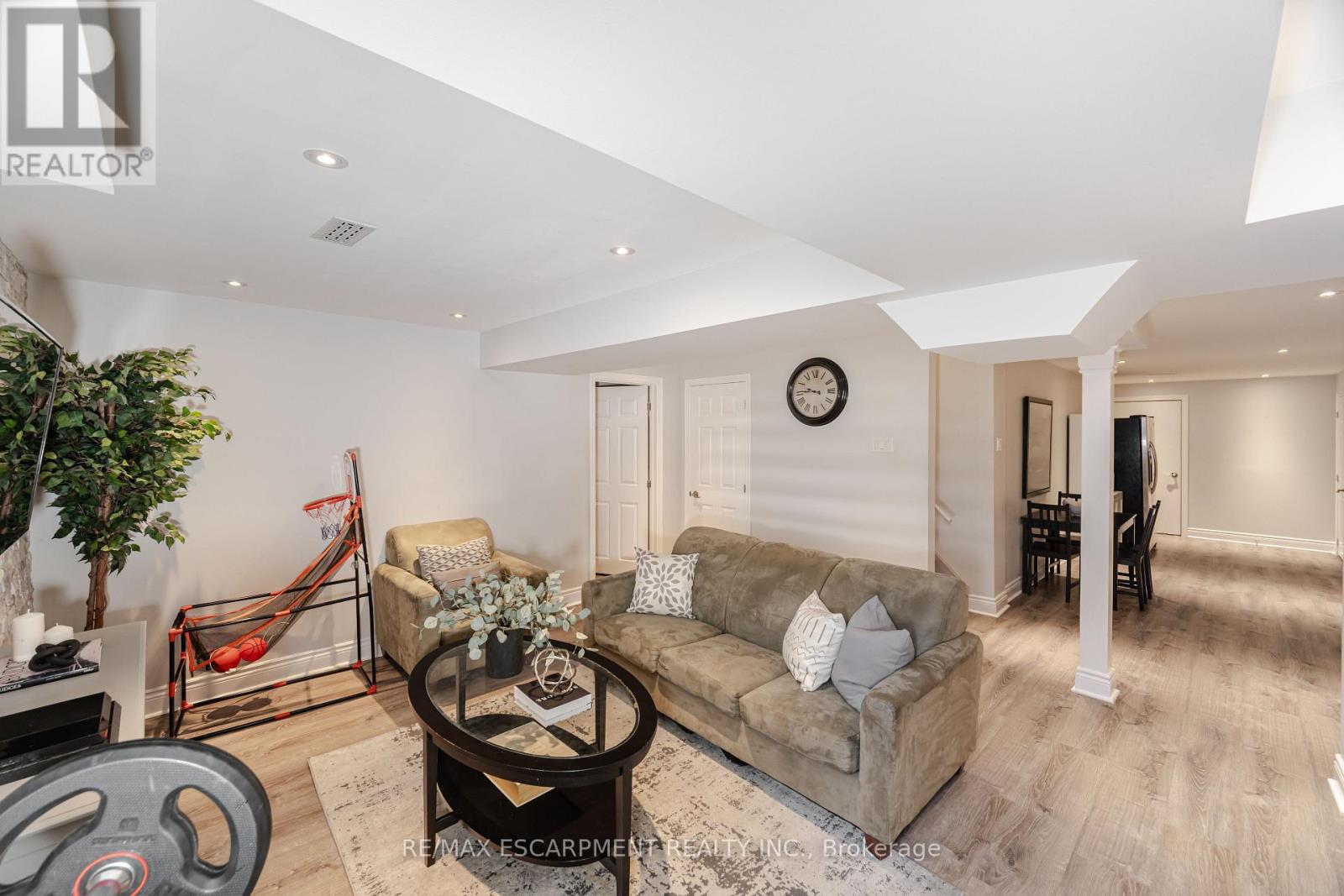 31 Vanderbrink Drive, Brampton, Ontario  L6R 0E6 - Photo 35 - W12379668