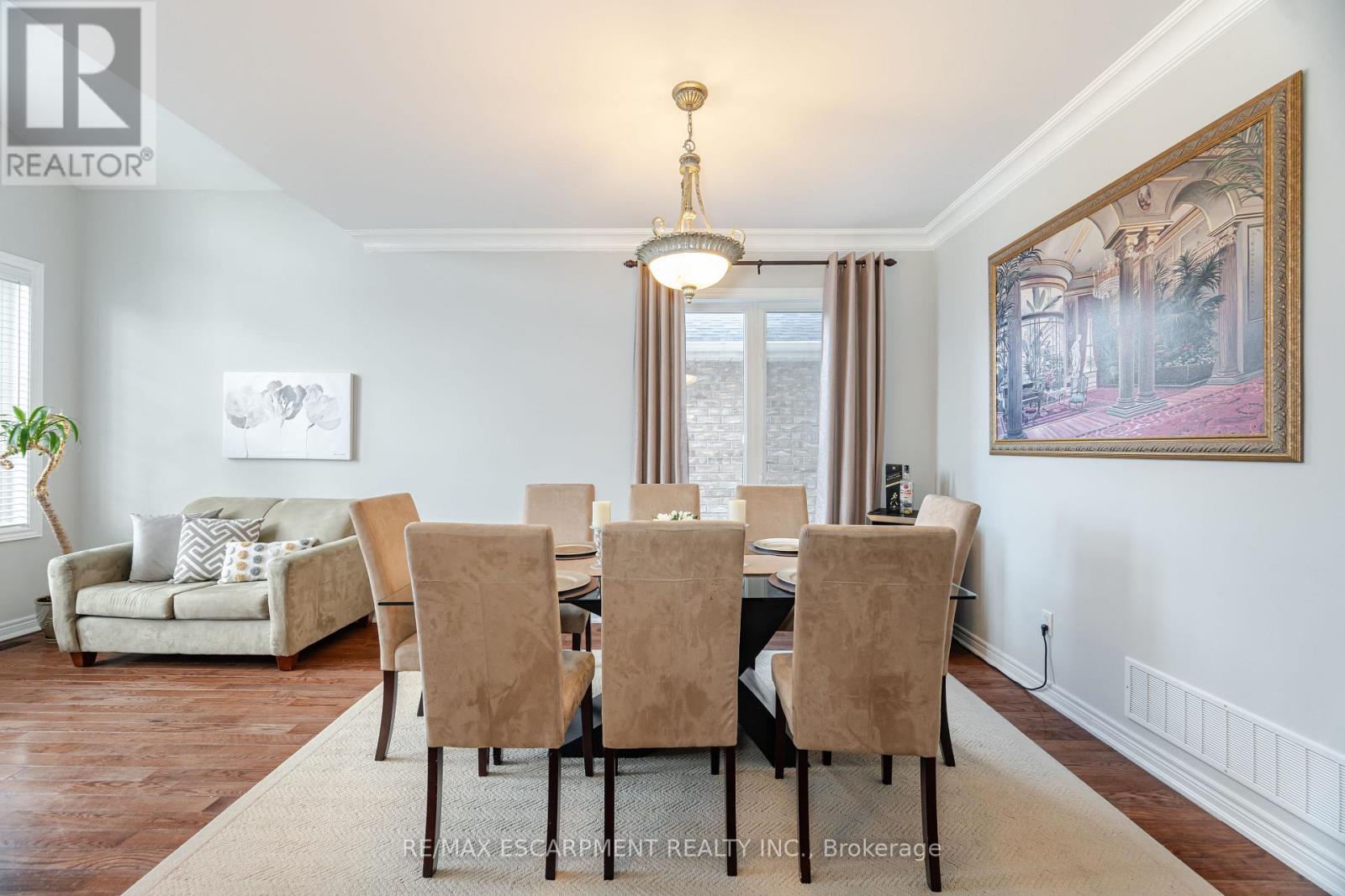 31 Vanderbrink Drive, Brampton, Ontario  L6R 0E6 - Photo 8 - W12379668