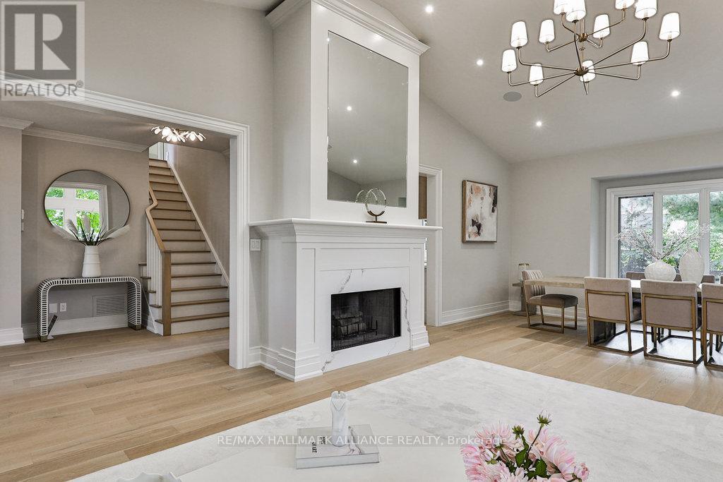 1310 Duncan Road, Oakville, Ontario  L6J 2P8 - Photo 18 - W12379671