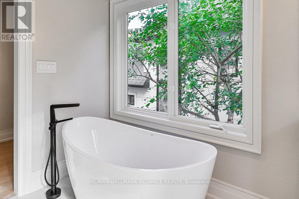 1310 Duncan Road, Oakville, Ontario  L6J 2P8 - Photo 30 - W12379671