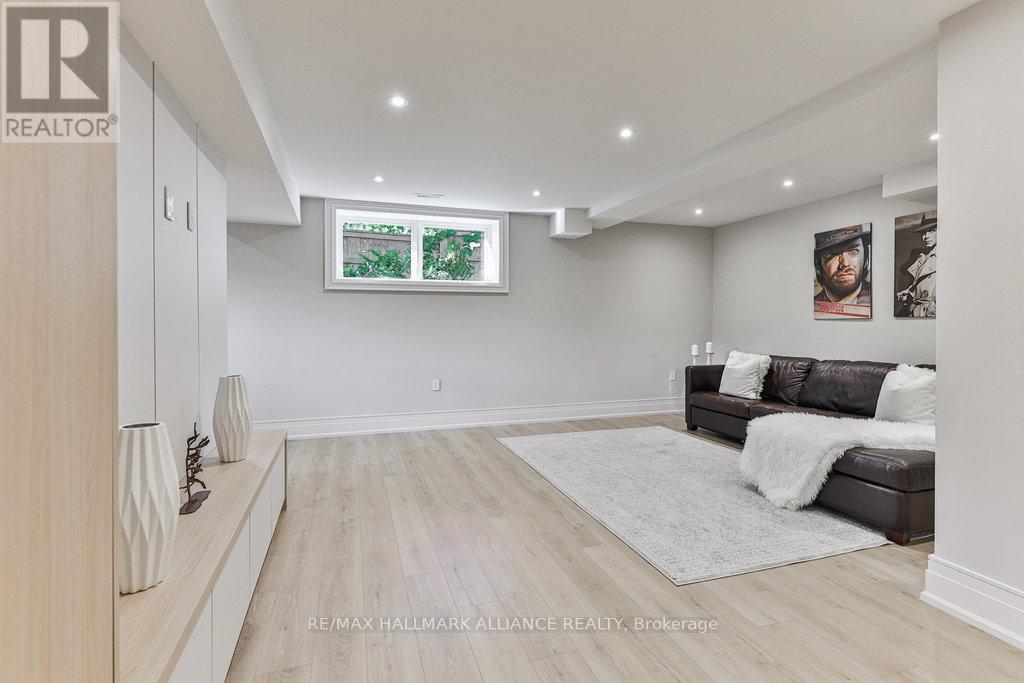 1310 Duncan Road, Oakville, Ontario  L6J 2P8 - Photo 43 - W12379671