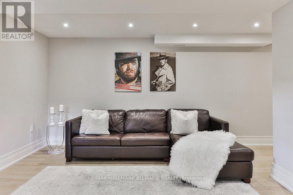 1310 Duncan Road, Oakville, Ontario  L6J 2P8 - Photo 44 - W12379671