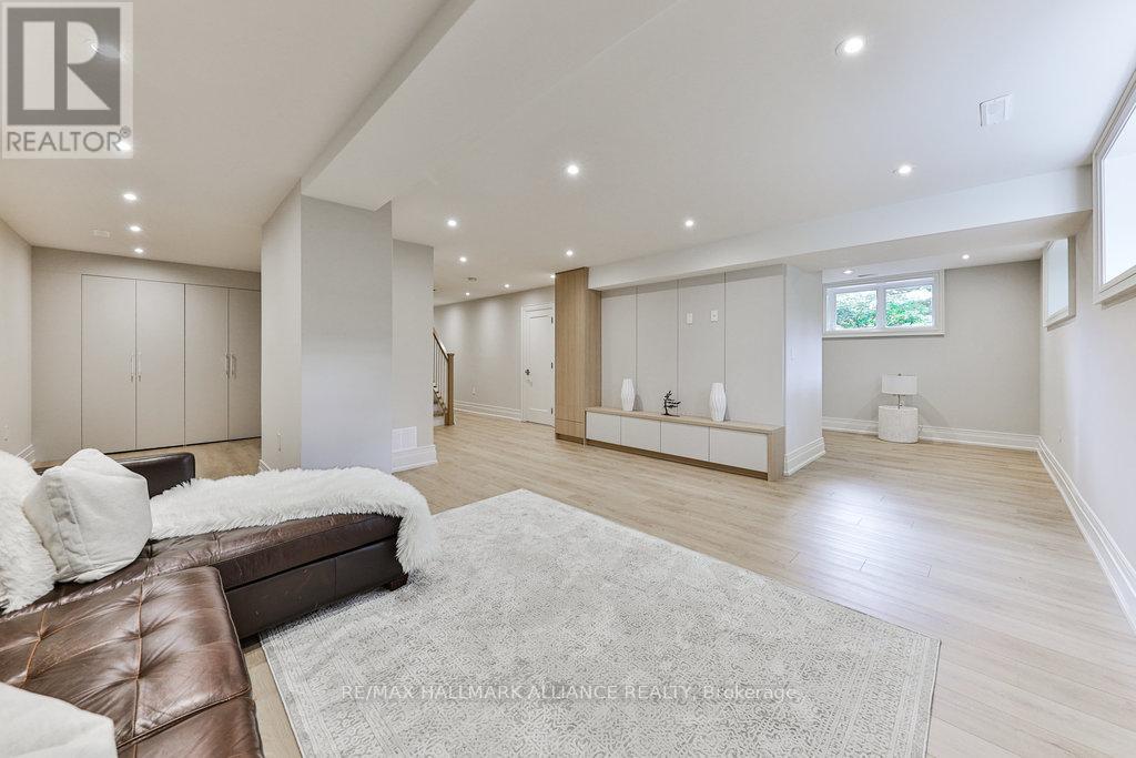 1310 Duncan Road, Oakville, Ontario  L6J 2P8 - Photo 45 - W12379671