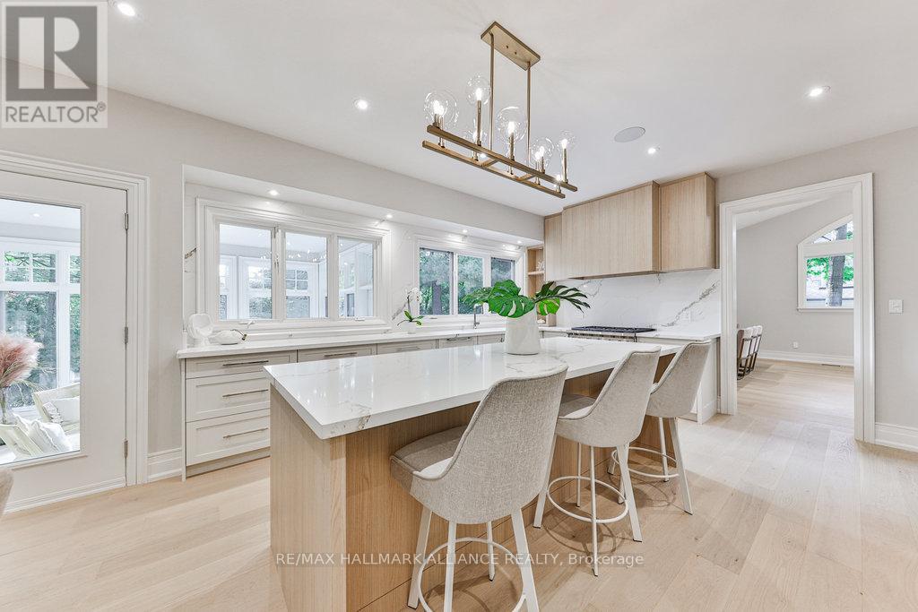1310 Duncan Road, Oakville, Ontario  L6J 2P8 - Photo 8 - W12379671