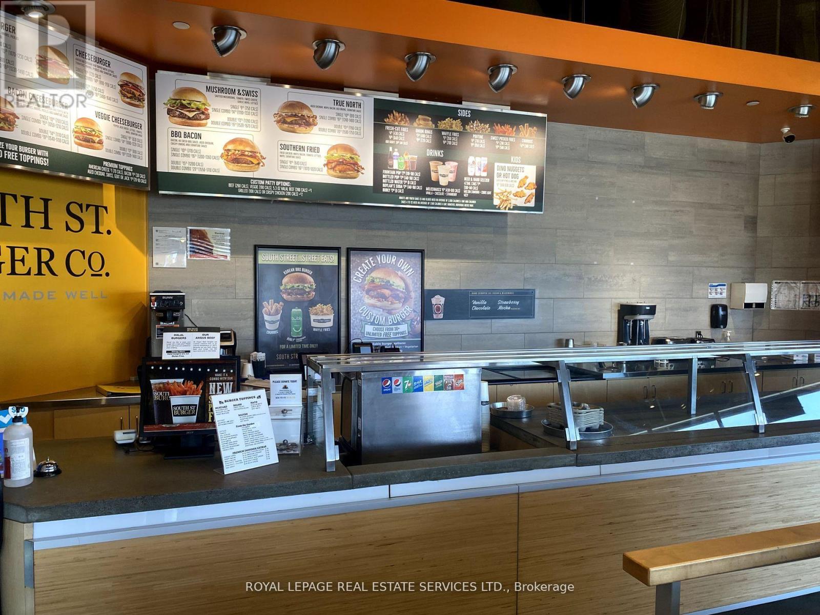 3021 Argentia Road, Mississauga, Ontario  L5N 8P7 - Photo 2 - W12379678