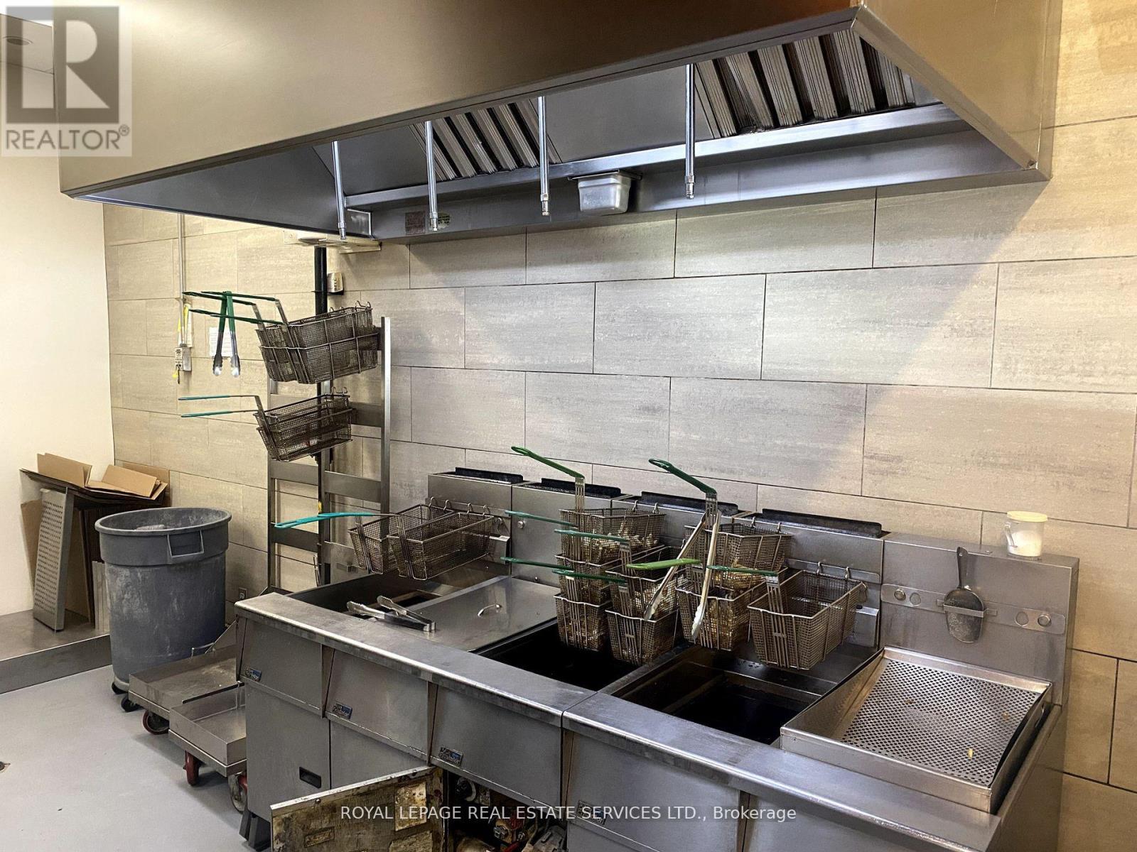 3021 Argentia Road, Mississauga, Ontario  L5N 8P7 - Photo 7 - W12379678