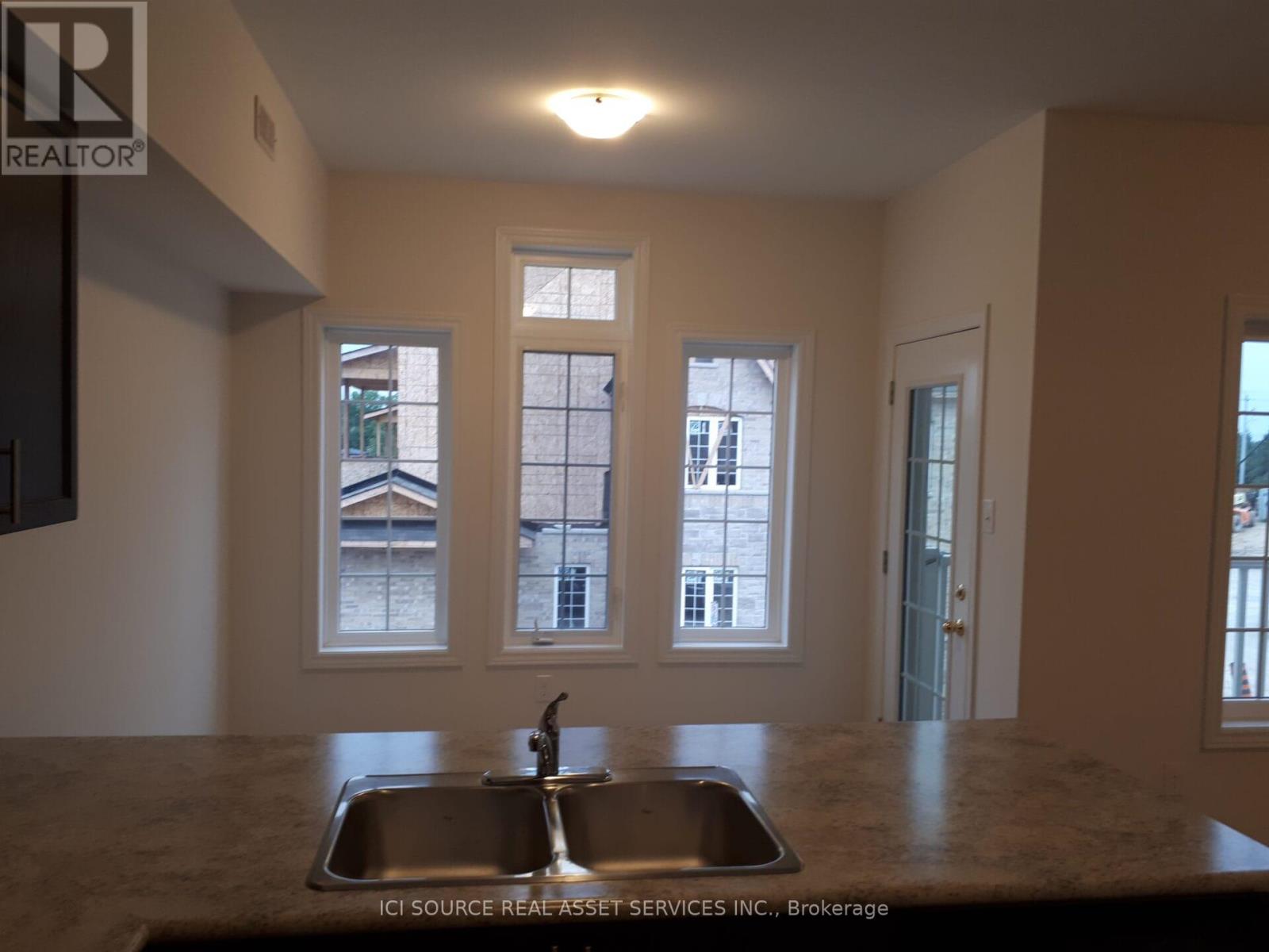 3 - 403 Westwood Drive, Kitchener, Ontario  N2M 0B5 - Photo 17 - X12379659