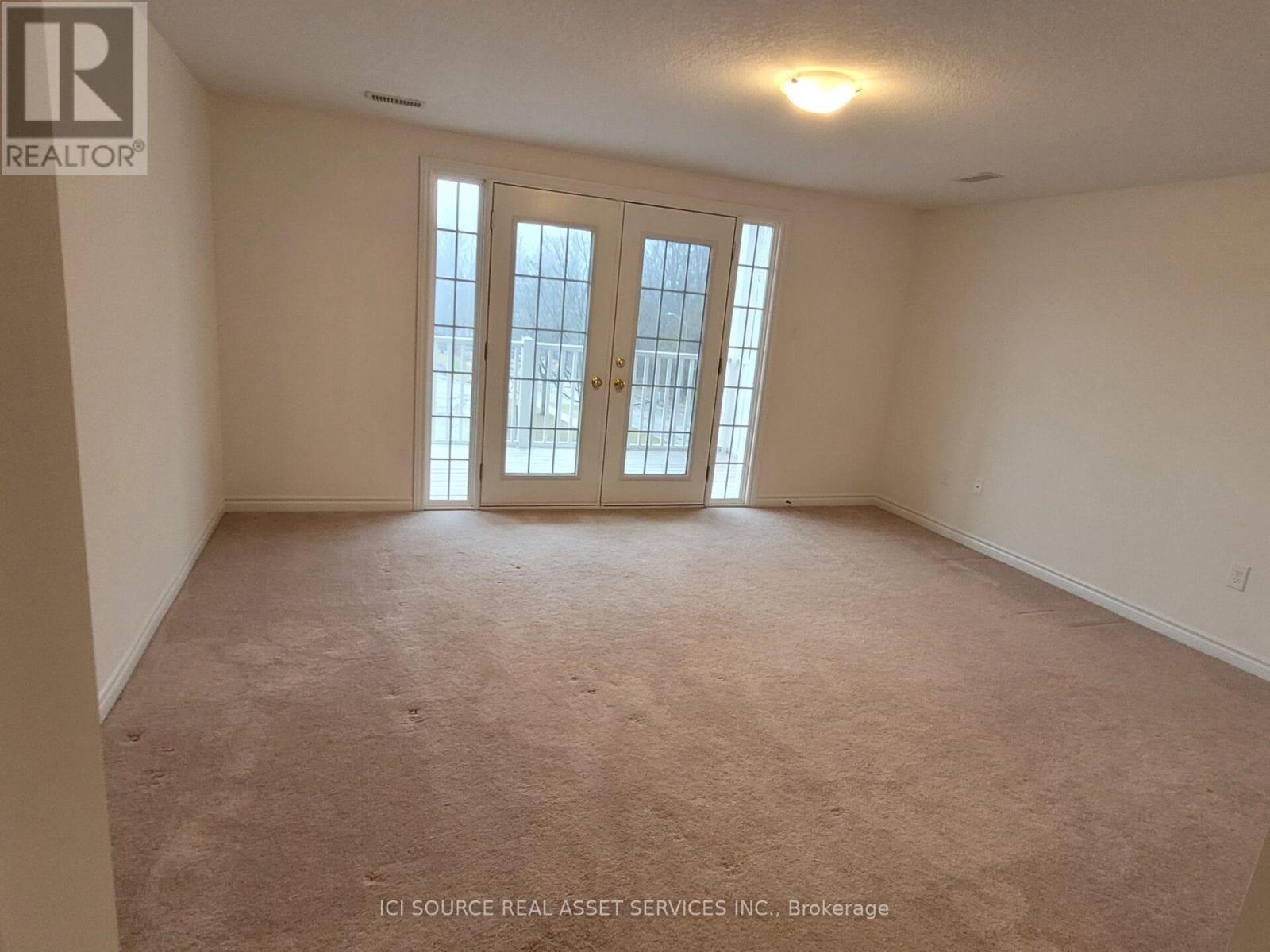 3 - 403 Westwood Drive, Kitchener, Ontario  N2M 0B5 - Photo 3 - X12379659