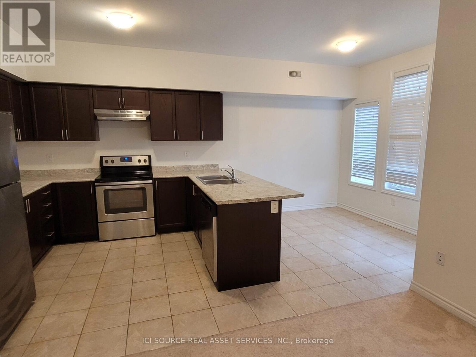 3 - 403 Westwood Drive, Kitchener, Ontario  N2M 0B5 - Photo 6 - X12379659
