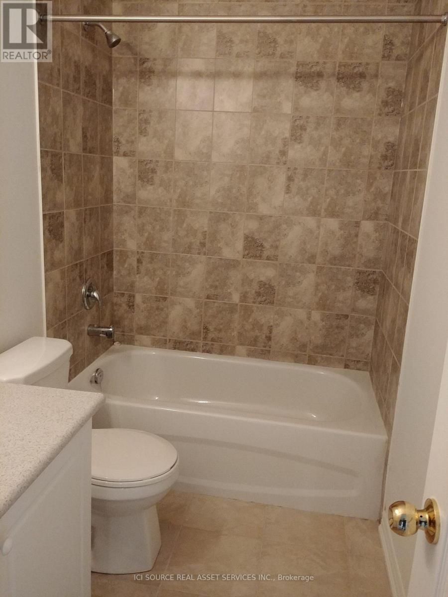 3 - 403 Westwood Drive, Kitchener, Ontario  N2M 0B5 - Photo 7 - X12379659