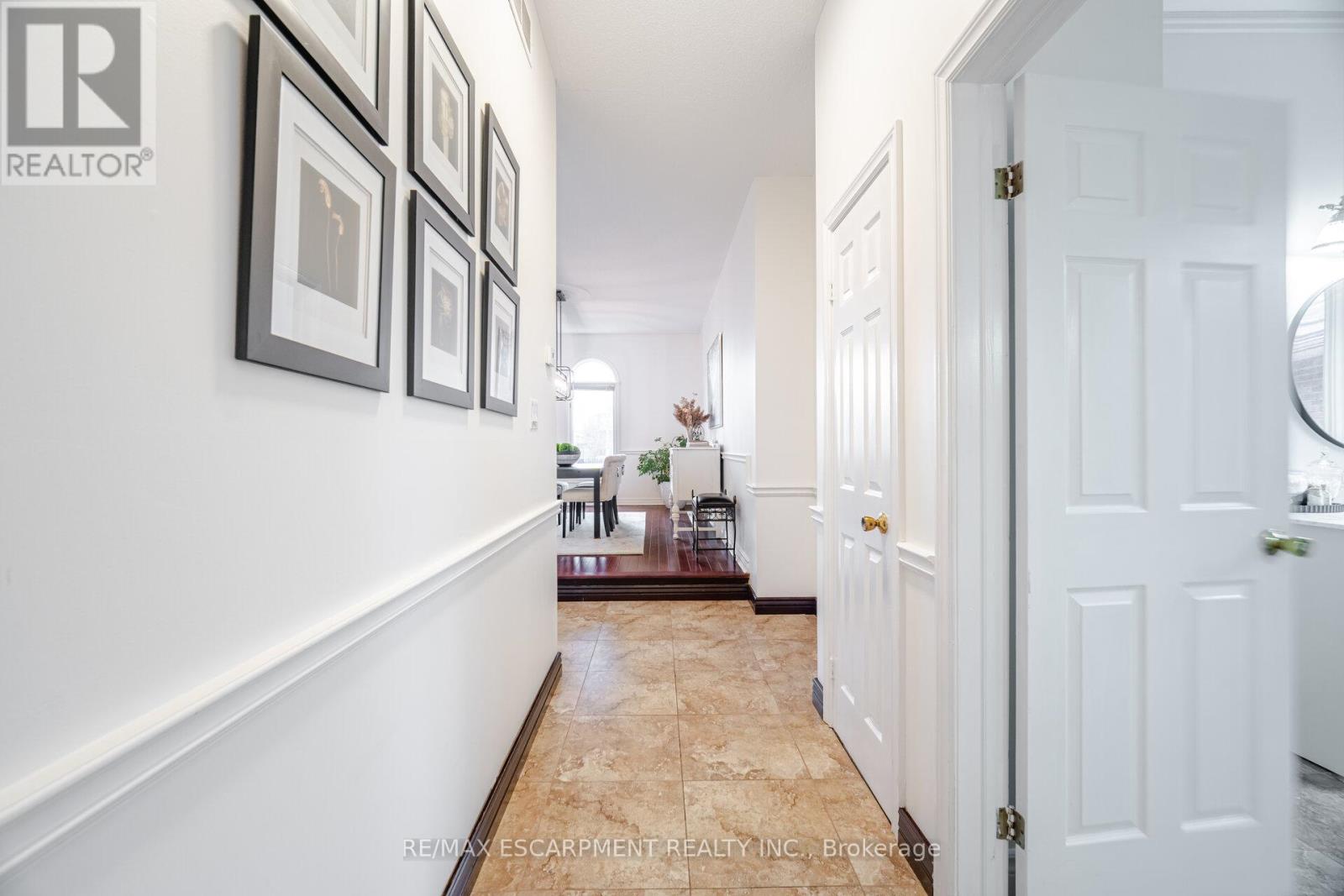 31 Ingrid Court, Hamilton, Ontario  L8W 2V4 - Photo 19 - X12379665
