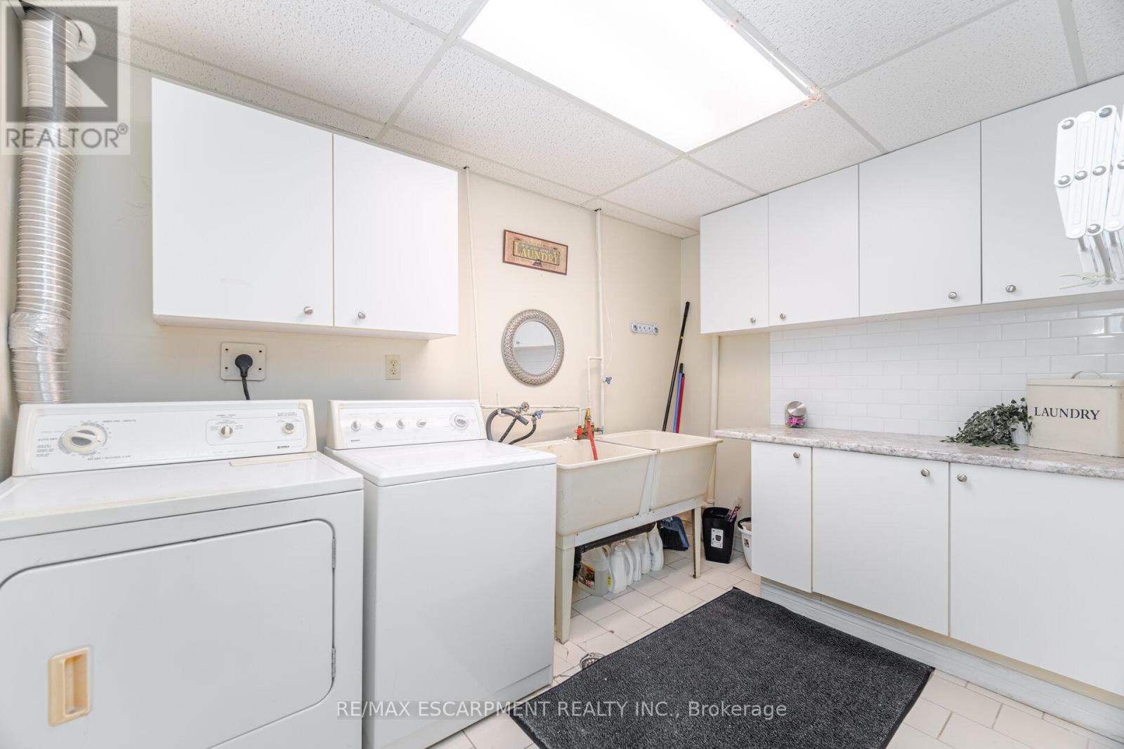 31 Ingrid Court, Hamilton, Ontario  L8W 2V4 - Photo 29 - X12379665