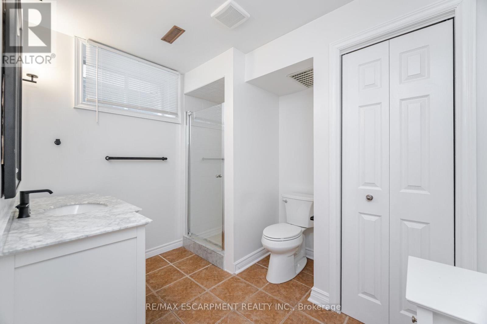 31 Ingrid Court, Hamilton, Ontario  L8W 2V4 - Photo 43 - X12379665