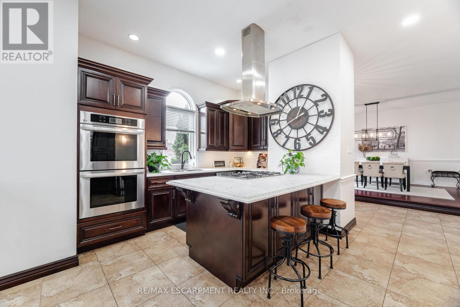 31 Ingrid Court, Hamilton, Ontario  L8W 2V4 - Photo 7 - X12379665