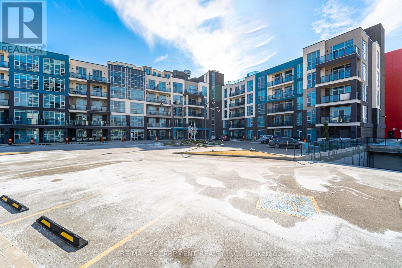 308 - 10 Concord Place, Grimsby, Ontario  L3M 0G6 - Photo 1 - X12379666