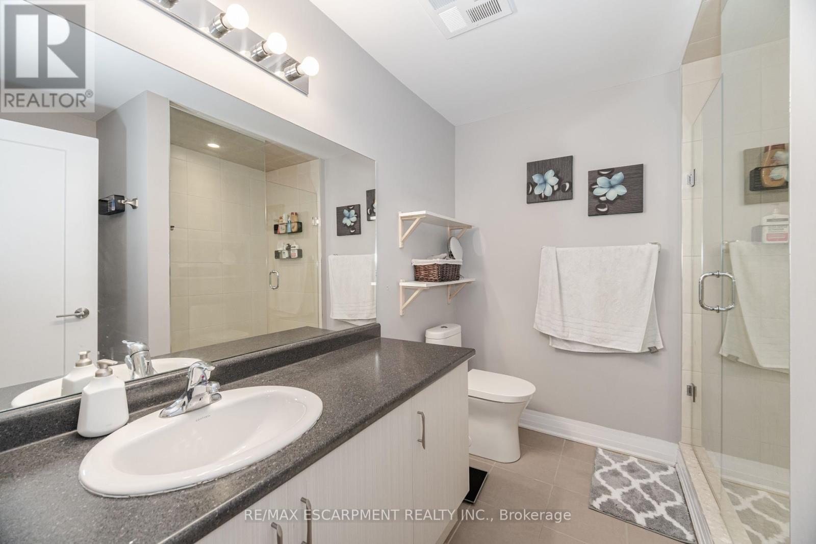 308 - 10 Concord Place, Grimsby, Ontario  L3M 0G6 - Photo 20 - X12379666