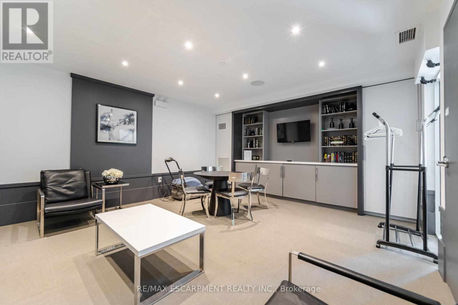 308 - 10 Concord Place, Grimsby, Ontario  L3M 0G6 - Photo 40 - X12379666