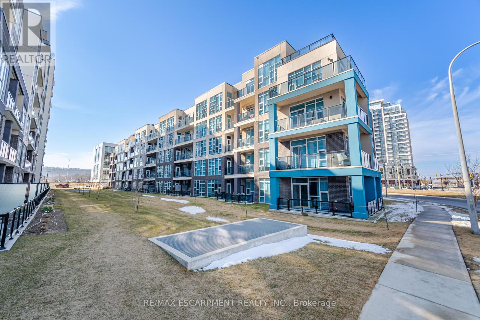 308 - 10 Concord Place, Grimsby, Ontario  L3M 0G6 - Photo 42 - X12379666